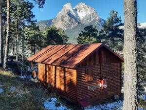 Vistes espectaculars al Pedraforca des dels bungalous mitjans